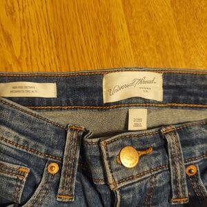 Universal Thread Women's Blue High-Rise Skinny Jeans